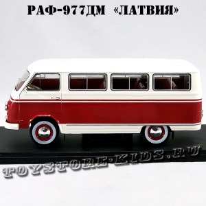 №44 РАФ-977ДМ «Латвия» (1:24)
